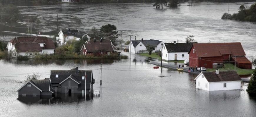 Сонник: Що означає бачити в сні воду та потоп - ознаки і тлумачення