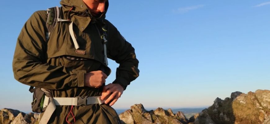 Анорак: універсальний верхній одяг для активного способу життя