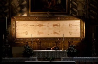 «Плащаниця: історія