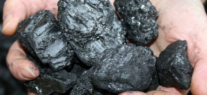 Антрацит: Властивості