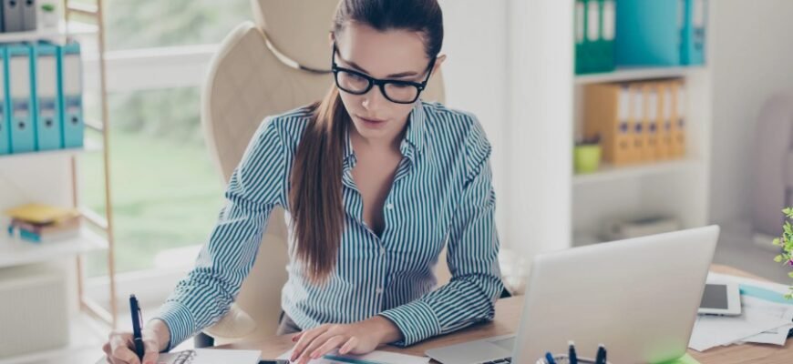 Бухгалтер: Хто це та які обов'язки виконує цей фахівець?