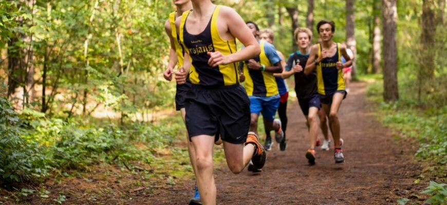 Що таке крос: детальний огляд різновидів і особливостей цього виду спорту