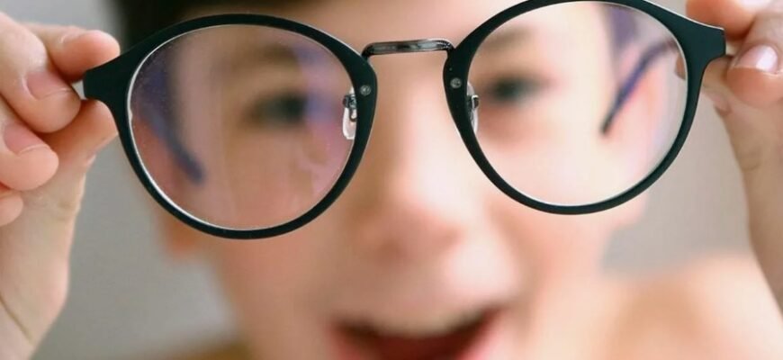 Міопія: Причини